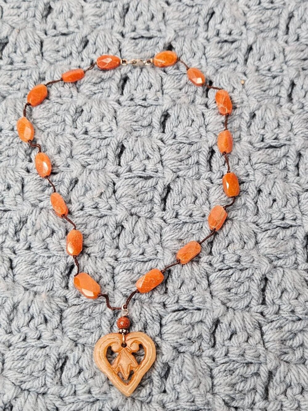 Knotted Stone Beaded Necklace Heart Pendant 925 Sterling Silver Clasp 16 inches